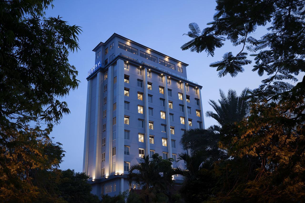 Batiqa Hotel Darmo - Surabaya Exteriör bild