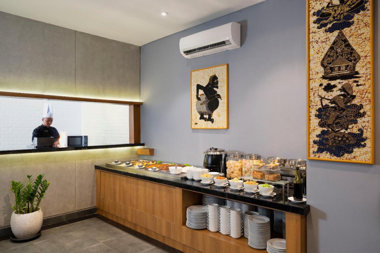 Batiqa Hotel Darmo - Surabaya Exteriör bild